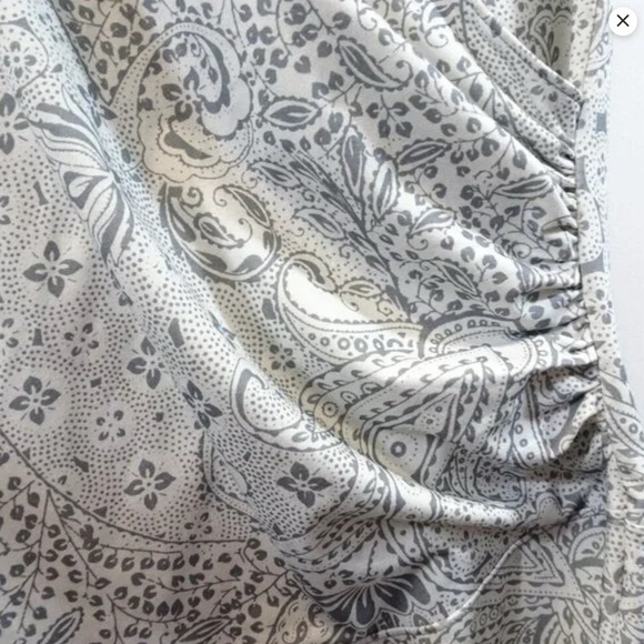 🩶🤍Athleta Wrap Dress - Picture 2 of 7